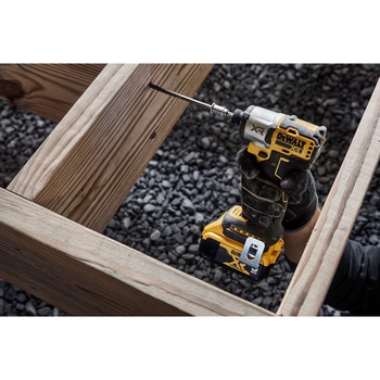 注文コード:02962001 18Vブラシレス・インパクトドライバー - DEWALT