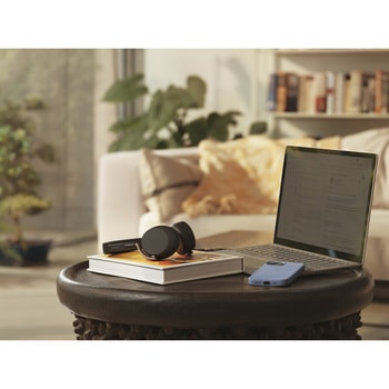 注文コード:03094161 Jabra 無線ヘッドセット 折りたたみ式 USB-A 両耳 MS認定 充電パッド付「Jabra Evolve3 65 Flex MS Link390a Black WLC Chrg」 - Jabra