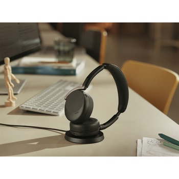 注文コード:03094161 Jabra 無線ヘッドセット 折りたたみ式 USB-A 両耳 MS認定 充電パッド付「Jabra Evolve3 65 Flex MS Link390a Black WLC Chrg」 - Jabra
