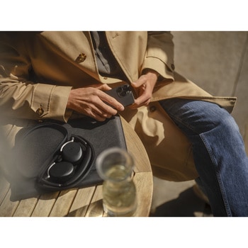 注文コード:03094161 Jabra 無線ヘッドセット 折りたたみ式 USB-A 両耳 MS認定 充電パッド付「Jabra Evolve3 65 Flex MS Link390a Black WLC Chrg」 - Jabra