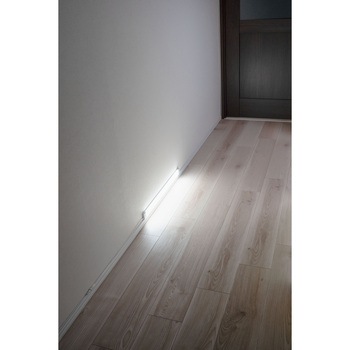 注文コード:05023476 LED多目的灯 明暗人感60cm 昼光色 - ELPA