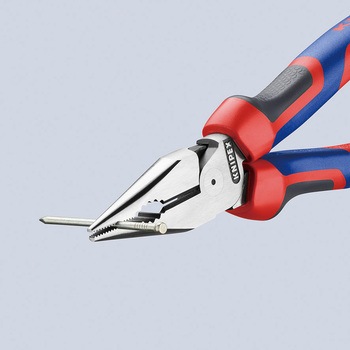注文コード:06861561 ニードルノーズペンチ - KNIPEX(クニペックス)