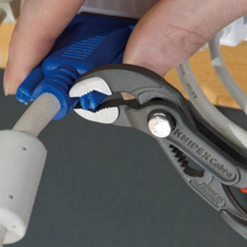 注文コード:06861588 コブラ ウォーターポンププライヤー - KNIPEX(クニペックス)