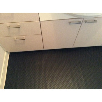 注文コード:14181487,14181496 塩ビ養生マット 柄:コイン ワニ印