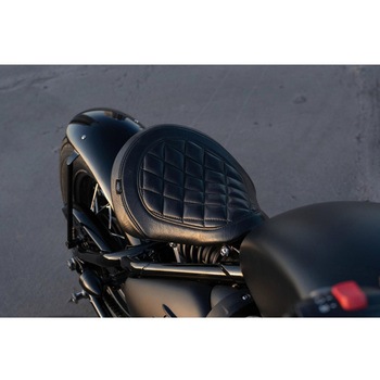 注文コード:14588729 シート KING COBRA ダイヤモンドステッチ - モートーン