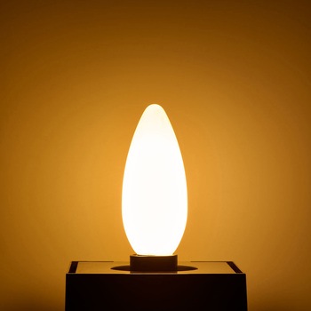 注文コード:18339941 フィラメントLED電球シャンデリアW 長寿命設計 飛散防止コーティング採用 クリアタイプ エジソンランプ 電球色 - ELPA