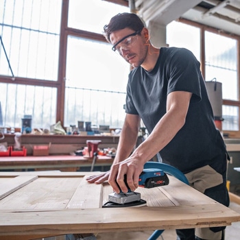 注文コード:25436339 コードレスオービタルサンダー 本体のみ BOSCH(ボッシュ)