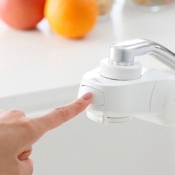 注文コード:61255227 蛇口直結型浄水器 ナチュラル タカギ