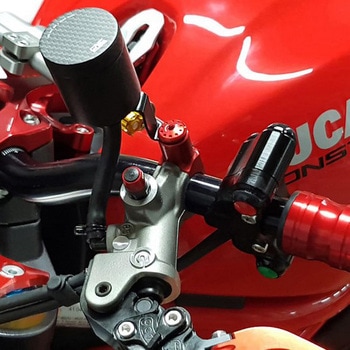 注文コード:64790759 Mirror Blanking Plug M8 RH CNC Racing (シーエヌシーレーシング)