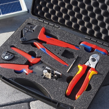 注文コード:81969697 太陽光発電用工具セット - KNIPEX(クニペックス)