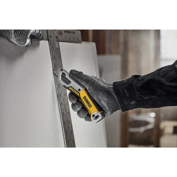 注文コード:82069481 タフ固定式 ユーティリティナイフ - DEWALT