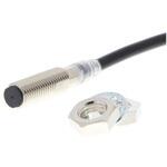 E2E-X4B1T8 2M 近接センサ バレル形 検出範囲 4 mm ねじの呼び M8 x 1 埋込型 IO-Link omron(オムロン)