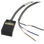 TL-W5MB1 5M 誘導型近接センサ Square 検出範囲 5 mm omron(オムロン)