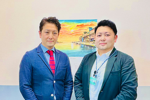 有限会社昌立冷機サービス 代表取締役副社長 田向隆之様(左)総務課長 田向進吾様(右)