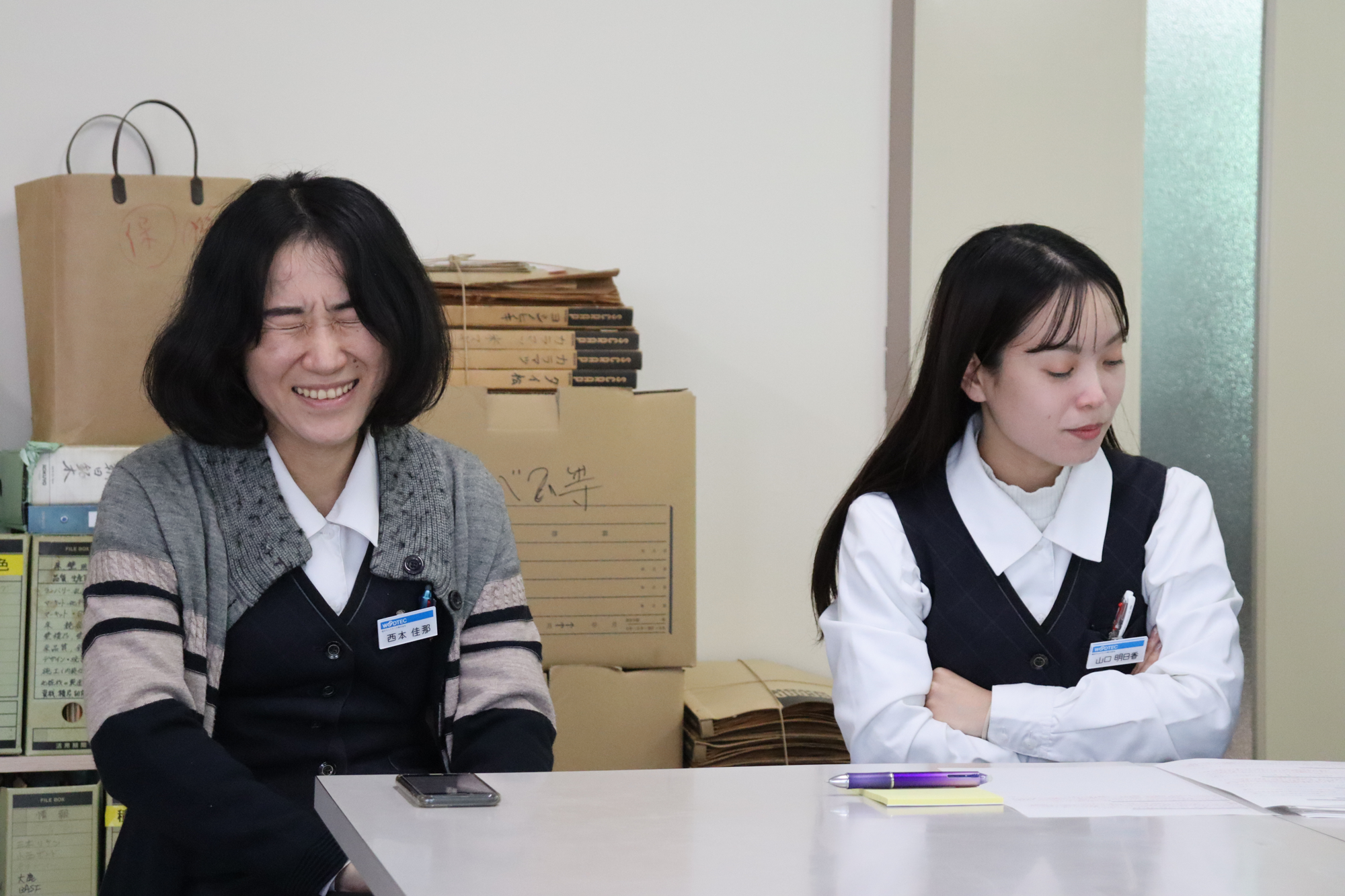 事務担当の西山様(左)、山口様(右)
