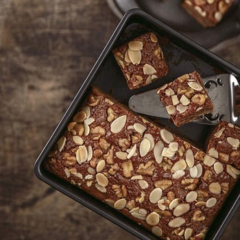 デザイン自在のスクエア型 貝印