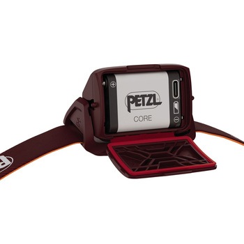 ヘッドライト アクティックコア PETZL