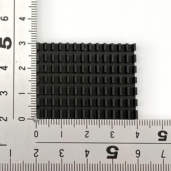 薄型ヒートシンク 30×40×5mm 共立電子産業