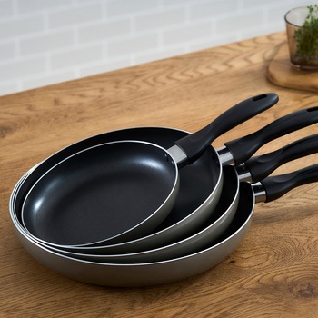 軽量フライパンIH・ガス火対応28cm アイリスオーヤマ