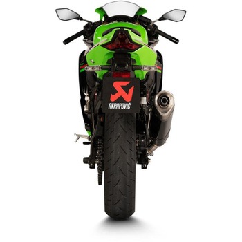 スリップオンライン カーボン JMCA S-K4SO8-HRCJPP AKRAPOVIC (アクラポビッチ)