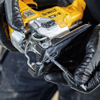 オービタルジグソー DEWALT
