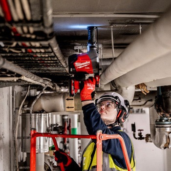 M18 FUEL 16mm SDS-PLUS 集塵一体型ハンマードリル(ケース付き) ミルウォーキーツール