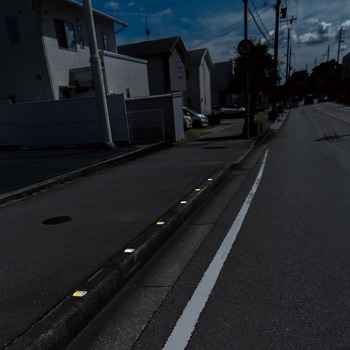 反射道路鋲(ホワイト) MYST