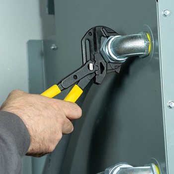 D53010 ジョー交換型プライヤーレンチ 1個 KLEIN TOOLS 【通販 D53010 ジョー交換型プライヤーレンチ 1個 KLEIN TOOLS 【通販