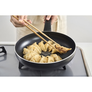 ダイヤモンドコートフライパン ガス火専用24cm アイリスオーヤマ