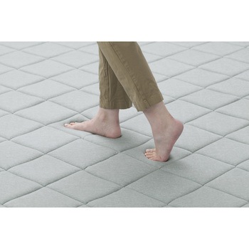 ラ・クッションラグ冷感ジェルタイプ アイリスオーヤマ