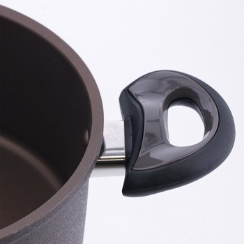 アリエッタネクスト ダイヤモンドコートIHキャセロール リブプラス