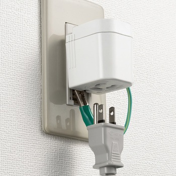 電源アダプタ_温度&電流ヒューズ内蔵 サンワサプライ