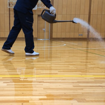 体育館用フローリング次世代型メンテナンス剤 ANZEN  ノンワックス  7L ヤブ原産業