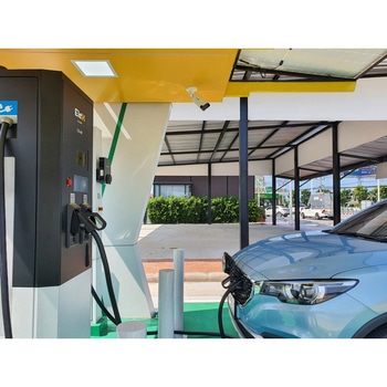 EV(電気自動車充電)スタンド用防犯カメラ ティー・アイ・トレーディング