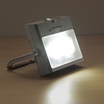 LEDセンサーライト ソーラー式 パネル折りたたみ オーム電機