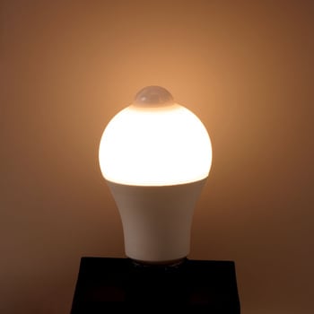 センサー付きLED電球 60W電球色相当 人感センサー 消し忘れ防止 広配光設計 消灯お知らせ機能搭載 ELPA