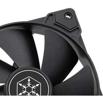 SilverStone 水冷クーラー NovaPeak 240 高品質のオールインワン液冷ソリューション SST-NP240B SILVER STONE(シルバーストーン)