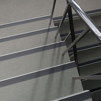 【オーダー】ロンステップME FZKタイプ(けこみ一体型)エンボス防滑タイプ(トリコタイプ) ロンシール工業