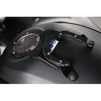 TRT0064030700/B EVO^NO SW-MOTECH (GX_u[ebN) 14676184