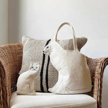 EU.ウイズルー.オスワリネコ-A      SHIRO ルートート