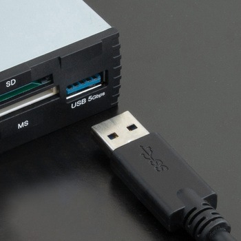 SD4.0/UHS-II対応 対応メディア57種類 USB 5Gbps 3.5インチベイ内蔵型 マルチカードリーダー/ライター OWLTECH(オウルテック)