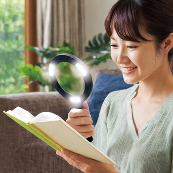 LEDライト付き拡大鏡 アクセル