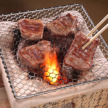 仔牛の牛タン丸ごと一本塩麹熟成 620g 陣中