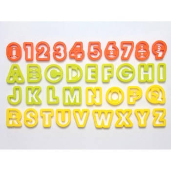 TC クッキー抜き型アルファベット&数字 cotta
