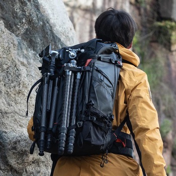 PGYTECH OnePro Focux Backpack 25L (スペースブラック) PGYTECH