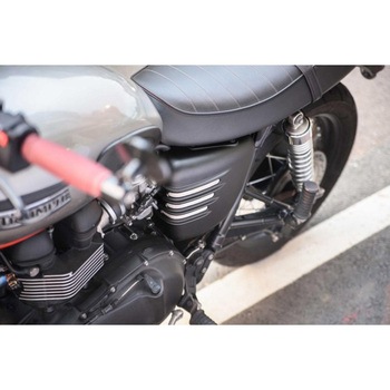 サイドカバー リブ マットブラック MTE129 モートーン