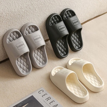 クッション性のある厚底軽量スリッパ ZATTA
