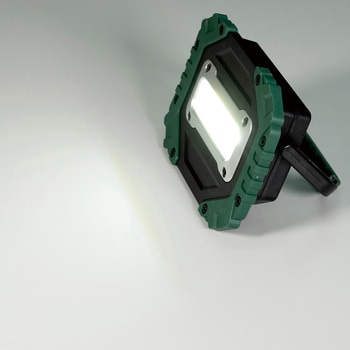 充電式小型ポータブルライト 乾電池不要 コンパクト アウトドア 防雨仕様(IPX4) USB給電・充電 マグネット付き - ELPA