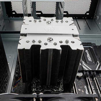 SilverStone IntelおよびAMDサーバークラスソケット対象、TDP 450W の4Uフォームファクター産業クラスCPUクーラー SST-XED120S-WS SILVER STONE(シルバーストーン)