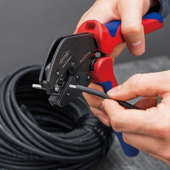 マルチクリンプマガジン式圧着工具 (本体のみ) KNIPEX(クニペックス)